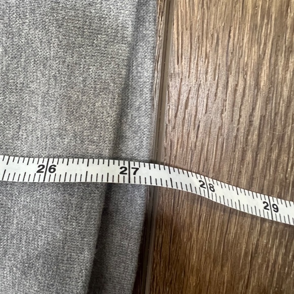 Johnnie-O Quarter-Zip Pullover, Size Large, Silo Ridge - Picture 9 of 10